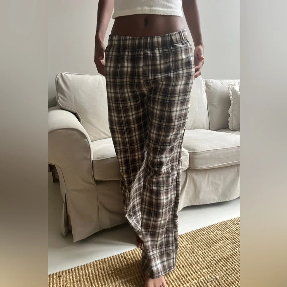 NWT Brandy Melville Catherine Plaid Pants - Picture 3 of 5